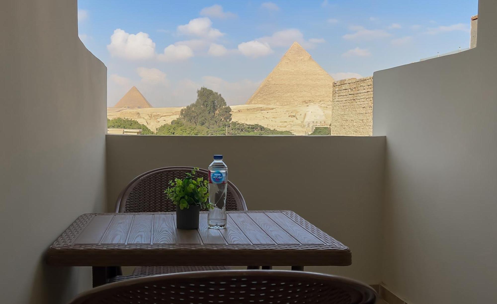 Pyramids Glory Inn Kafret el-Gabal Exteriör bild