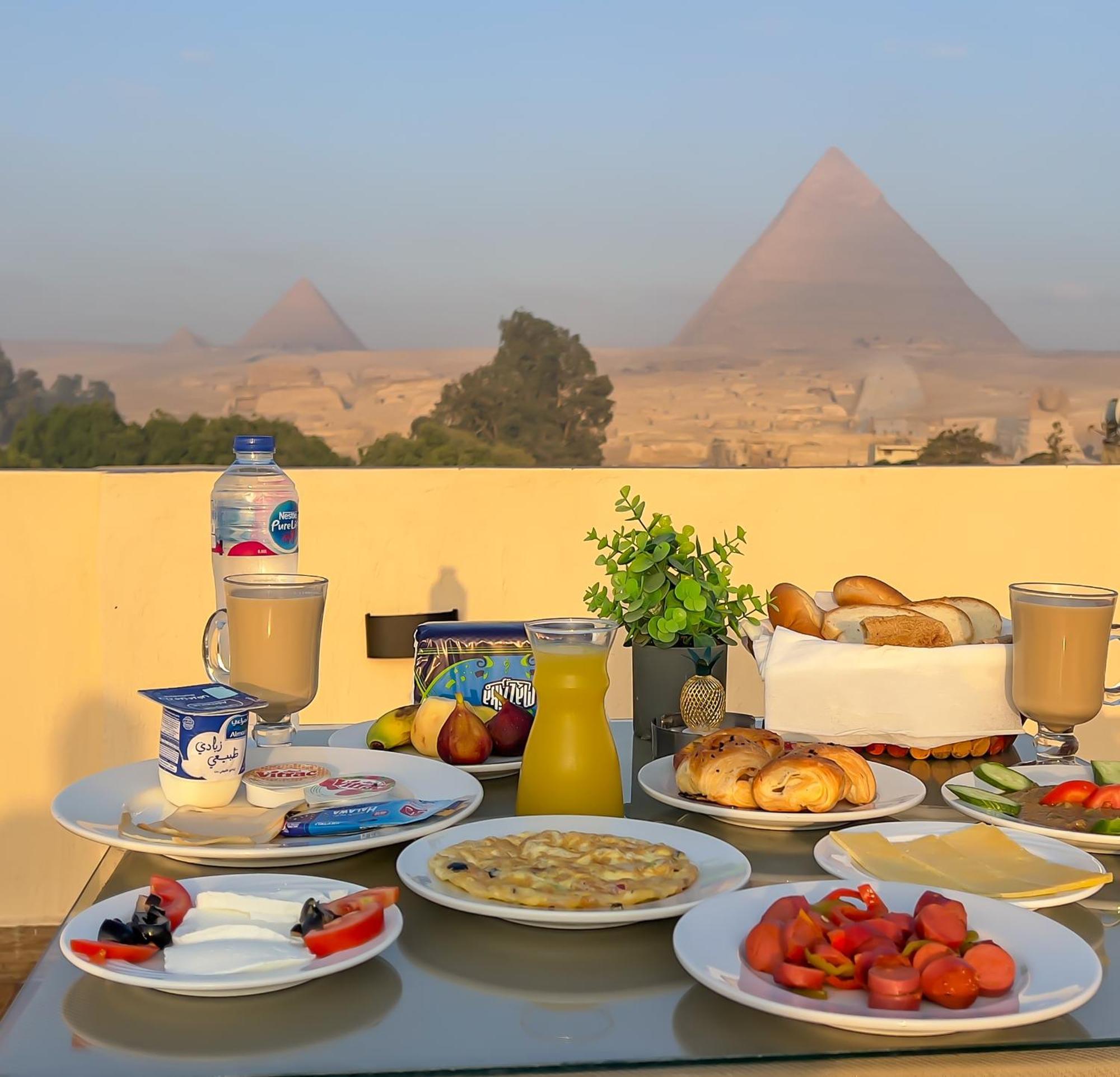 Pyramids Glory Inn Kafret el-Gabal Exteriör bild