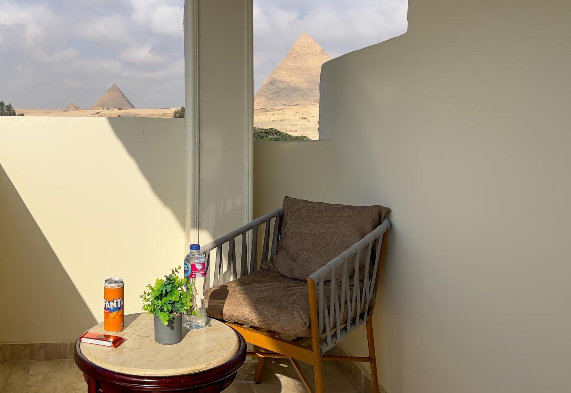 Pyramids Glory Inn Kafret el-Gabal Exteriör bild