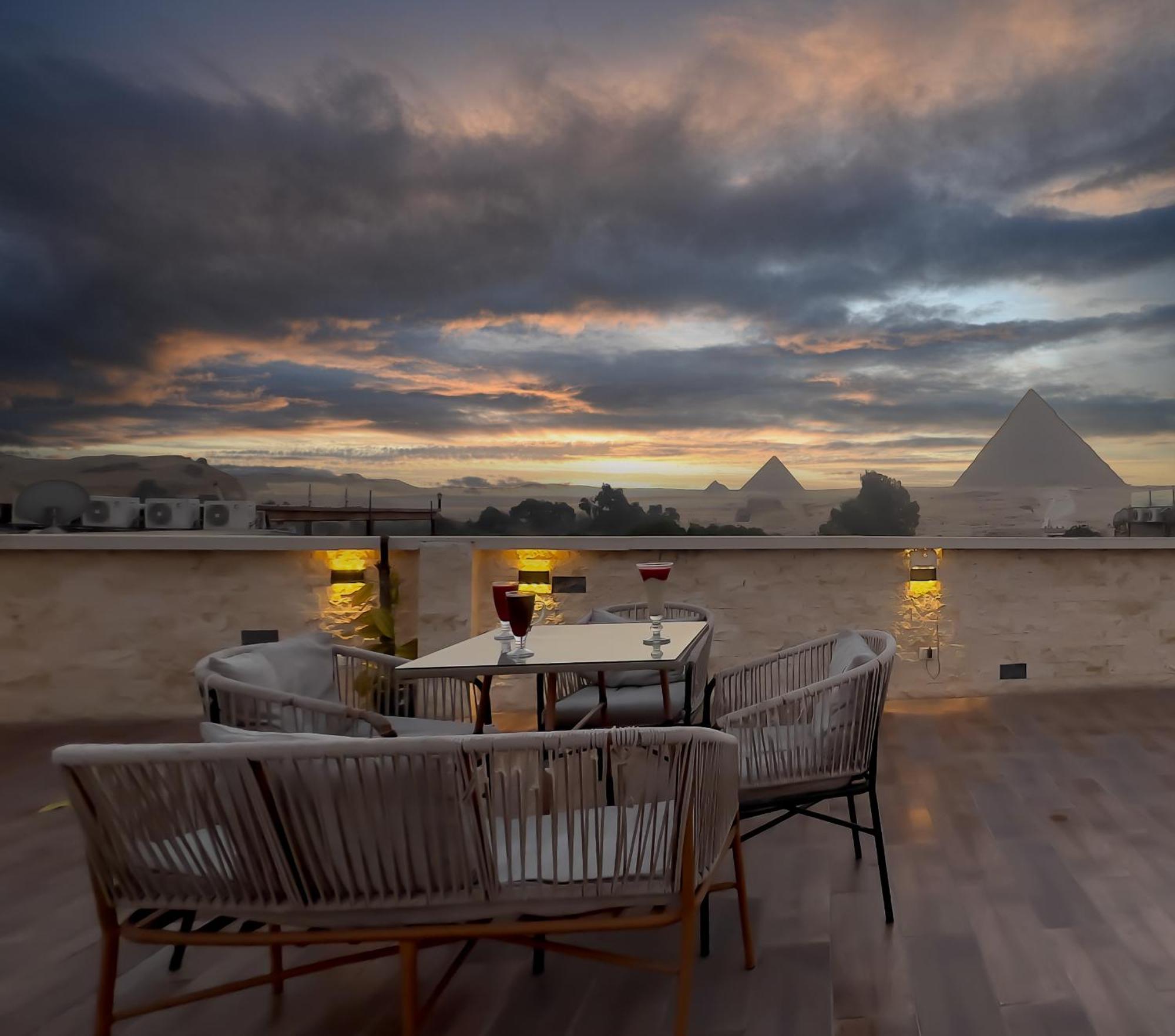 Pyramids Glory Inn Kafret el-Gabal Exteriör bild